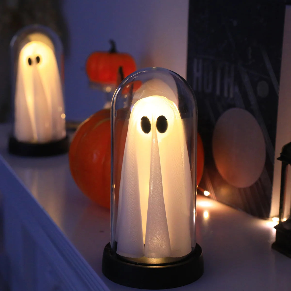 Cute Spooky Ghost LED Decorative Table Light, Glass Dome Halloween Night Light for Bedroom Desk Kids Room Holiday Decor Vue