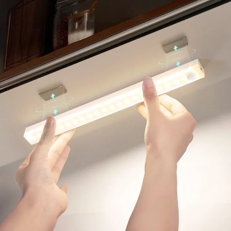 USB Rechargeable Motion Sensor LED Bar Light Induction Night Light Portable for Kitchen Bedside Wardrobe Closet Aisle Vue