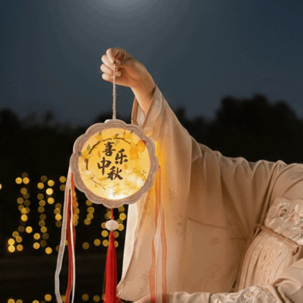 Luminous Mooncake Lantern Portable Traditional Rabbit Lamp Cell Battery Powered Glowing Mid Autumn Lantern Holiday Gift Vue