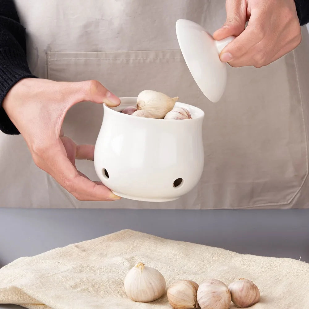 Practical Ceramic Ventilated Garlic Keeper Breathable Professional Garlic Storage Jar with Lid Mini Garlic Storage Tank Ginger Vue