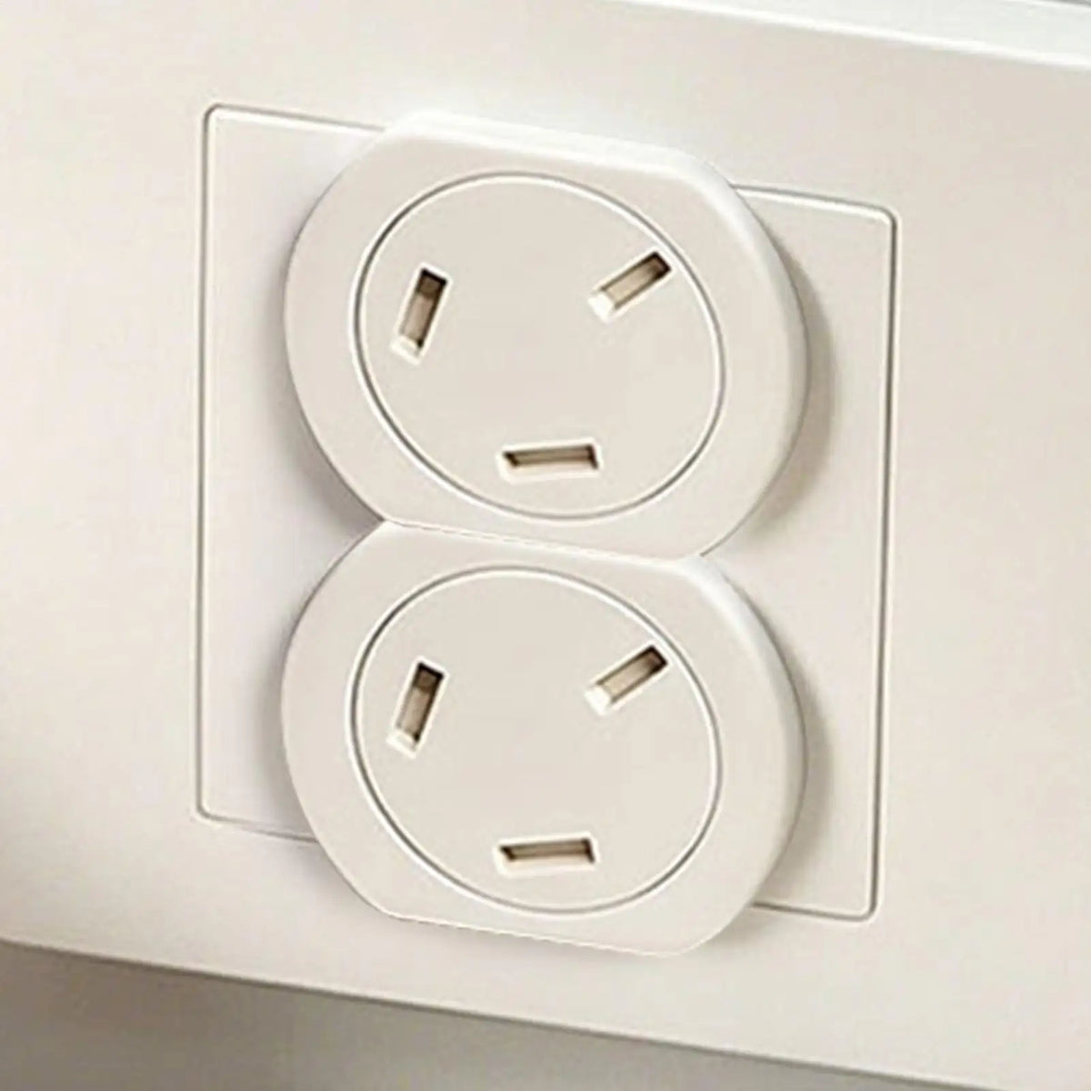 Self-Locking Child Safety Outlet Covers, Baby Proof Electrical Socket Protectors Cover For Home Wall Anti-Shock Plug Guards Kids Vue