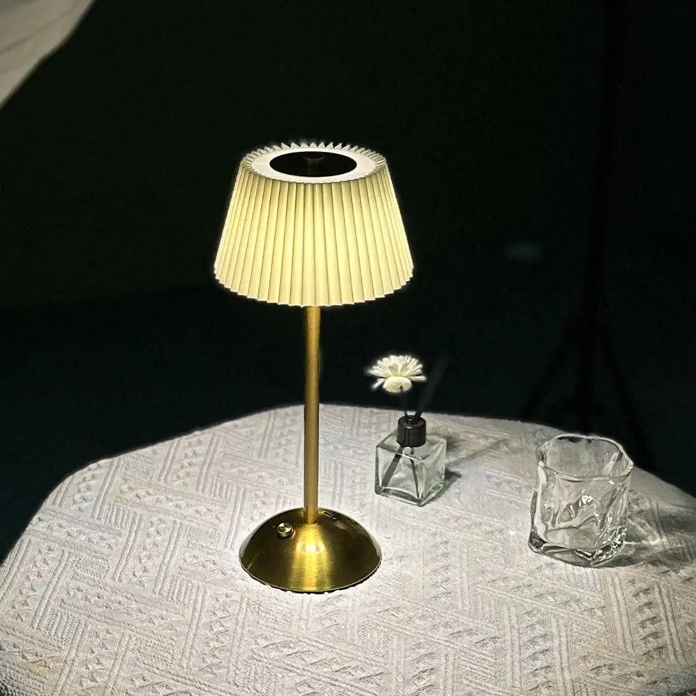 3 Color Lights Small Pleated Table Lamp Touch Control Fabric Shade Desk Ambient Light Cordless USB Rechargeable Nightstand Light Vue