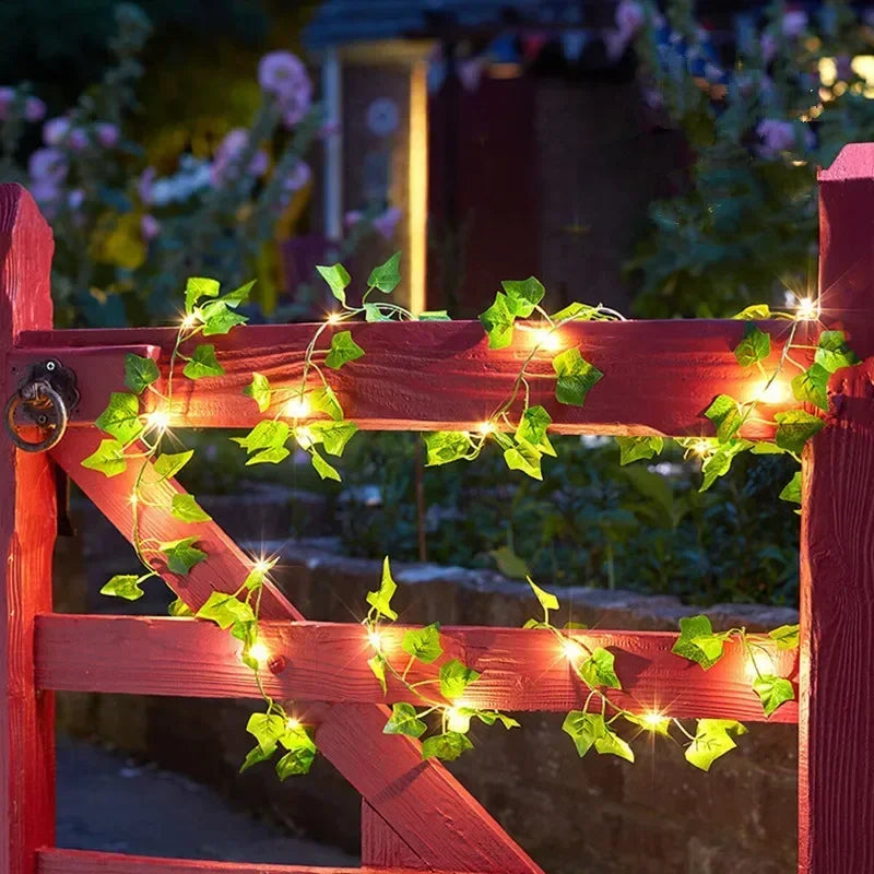 10M Green Leaf String Lights Powered By Artificial Batteries, Christmas Tree Wreath Lights Used for Courtyard Home Decoration Vue