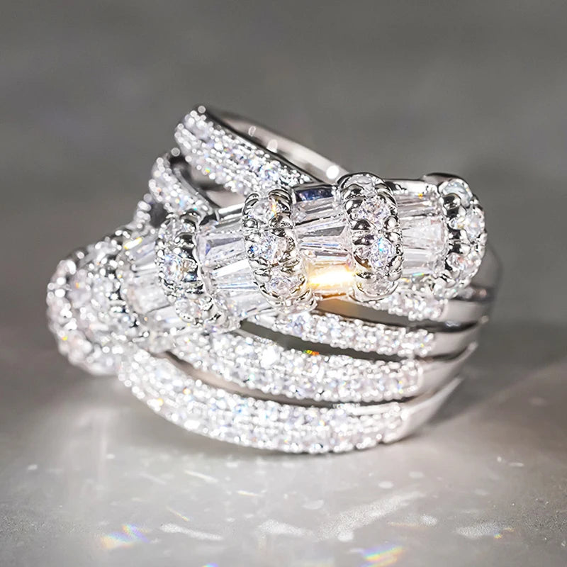 Huitan Women's Cubic Zirconia Fashion Ring – Geometric Design Fashion Ring Vue
