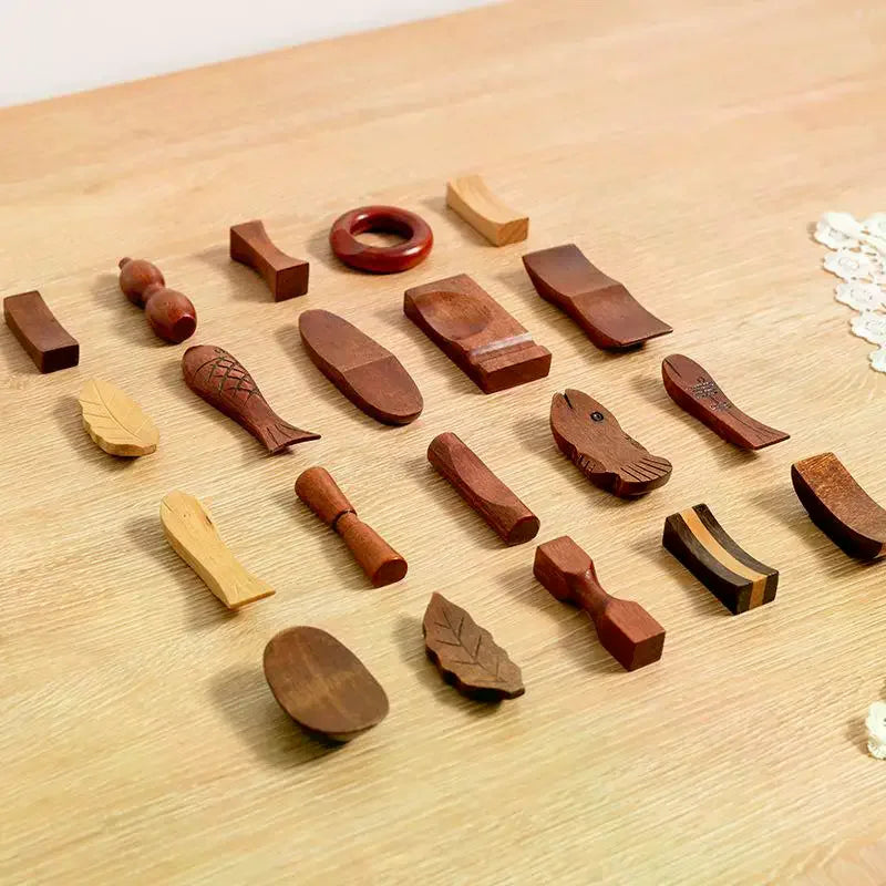 Creative Japanese Chopsticks Holder Wooden Chopstick Pillow Spoon Fork Knife Stand Table Decor Chopstick Rest Tableware Holder Vue
