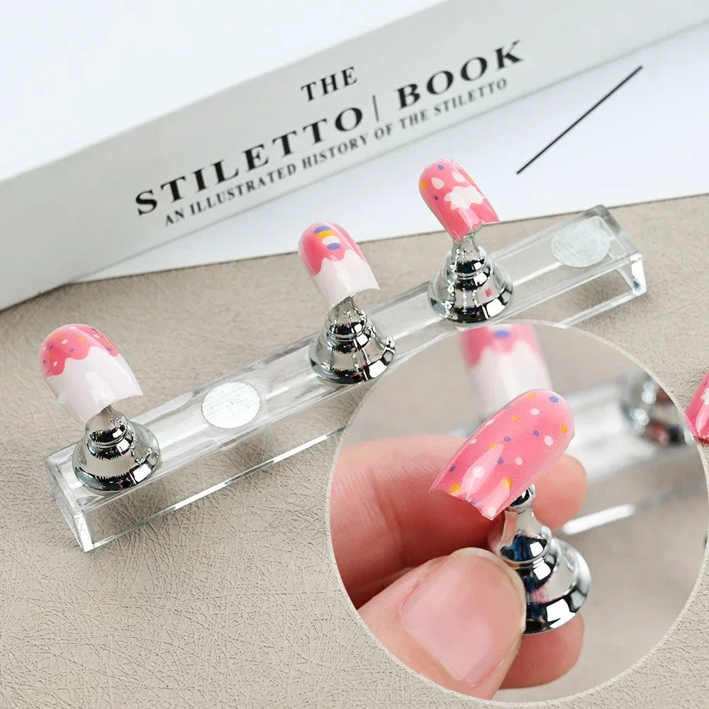 5Pcs Press 7 Color Nail Showing Stand Tool On Shelves Nail Art Display setMagnetic Nail Holder Practice Display Stand With Base Vue