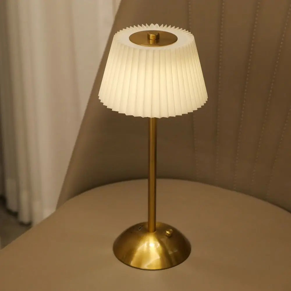 3 Color Lights Small Pleated Table Lamp Touch Control Fabric Shade Desk Ambient Light Cordless USB Rechargeable Nightstand Light Vue