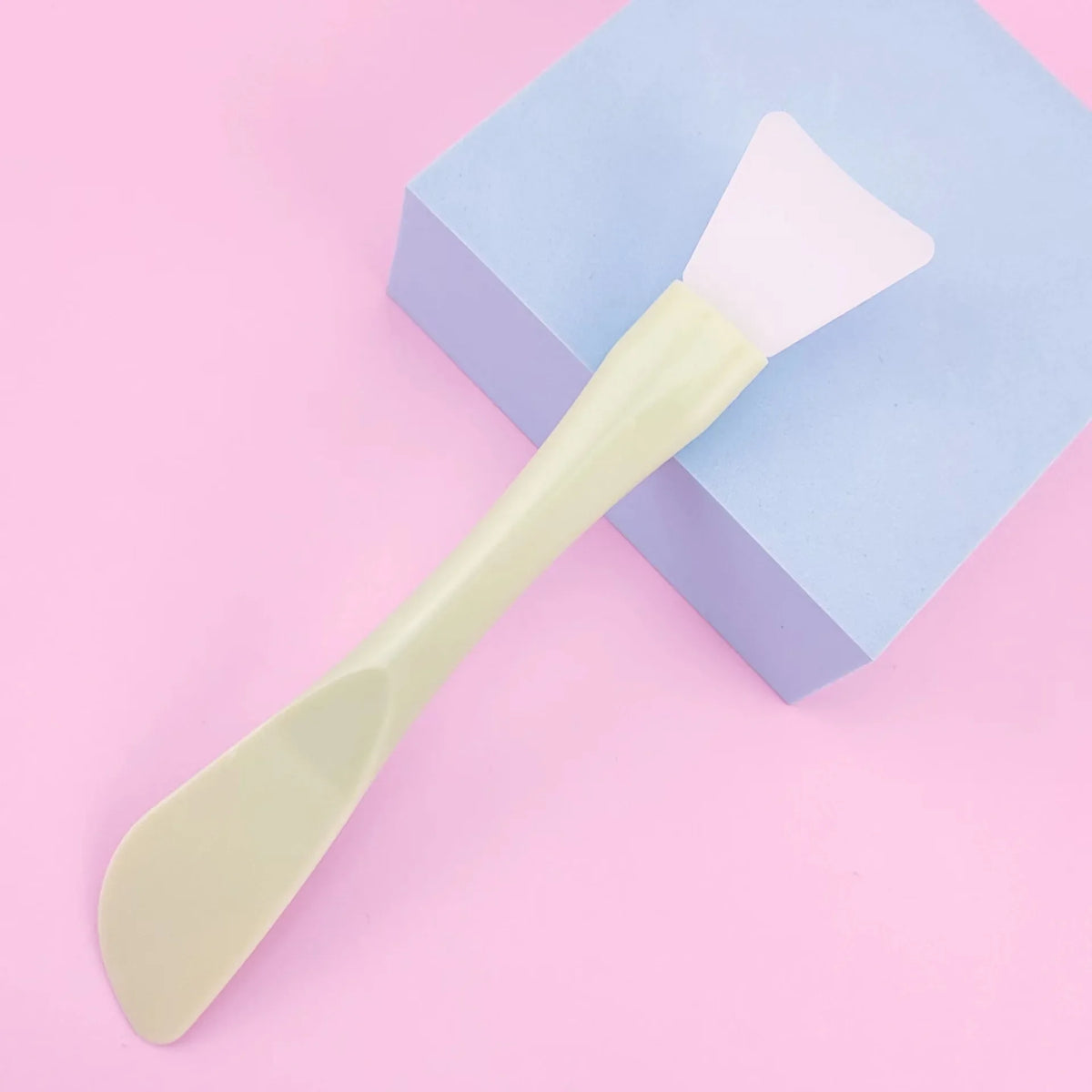 Silicone Facial Mask Brush DIY Film Adjusting Beauty Tool Soft Head with Scraper Integrated Dual-use Mud Film Brush wholesale Vue A0064-green 1pcs