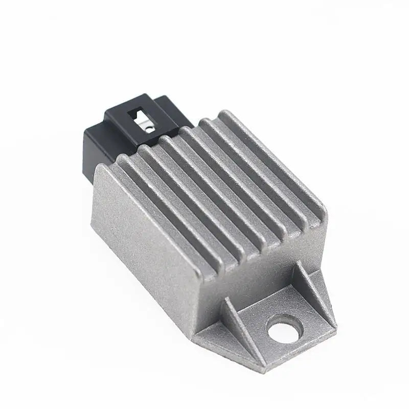 1Pcs 4 Pin Motorcycle Voltage Regulator Full Wave Rectifier For GY6 50 80 125 150CC Moped ATV Dirtbike Motocross Vue