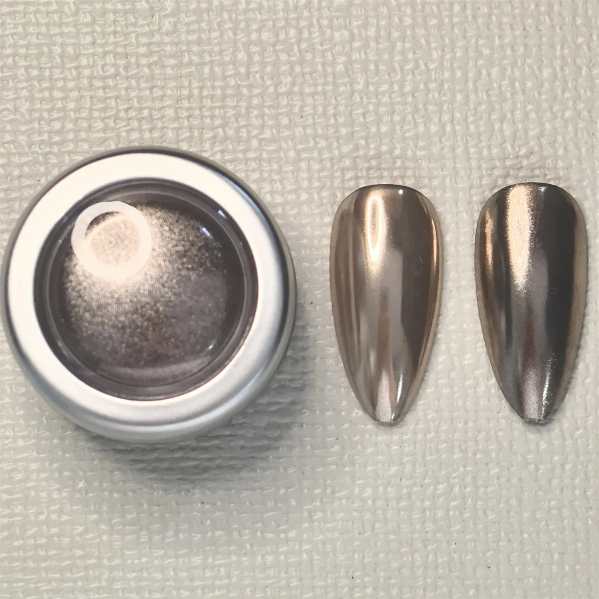 4pcs Magic Mirror Nail Sparkling Powder Gold Silver Pigments Trendy Dust Cleaning Nail Art Creation Accessories Tools Winter Vue