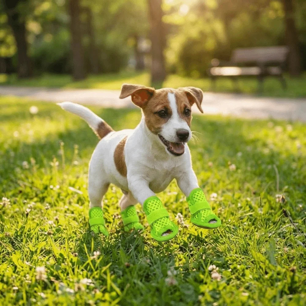 4Pcs/Set Non-Slip Su Dog Shoes Adjustable Soft Breathable Pet Sandals Soft Sole Comfortable Mesh Foot Covers Dogs Accessories Vue