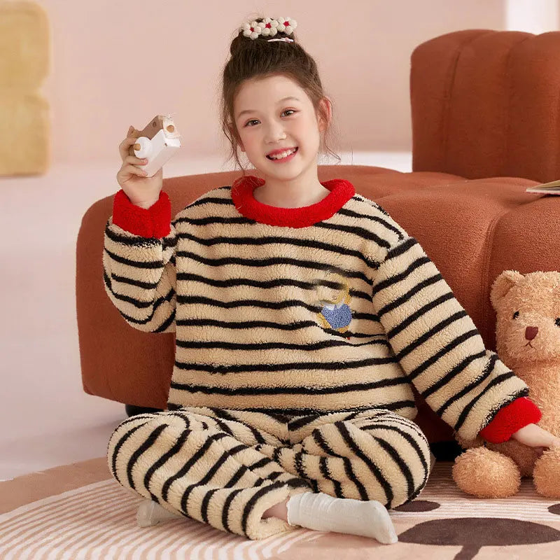 Winter Capybara Kids Boys Pajamas Sets Pyjamas Girls Sleepwear Flannel Fleece Teenage Clothes Children Home Clothes Loungewear Vue 318 Size 12 (115-125cm)