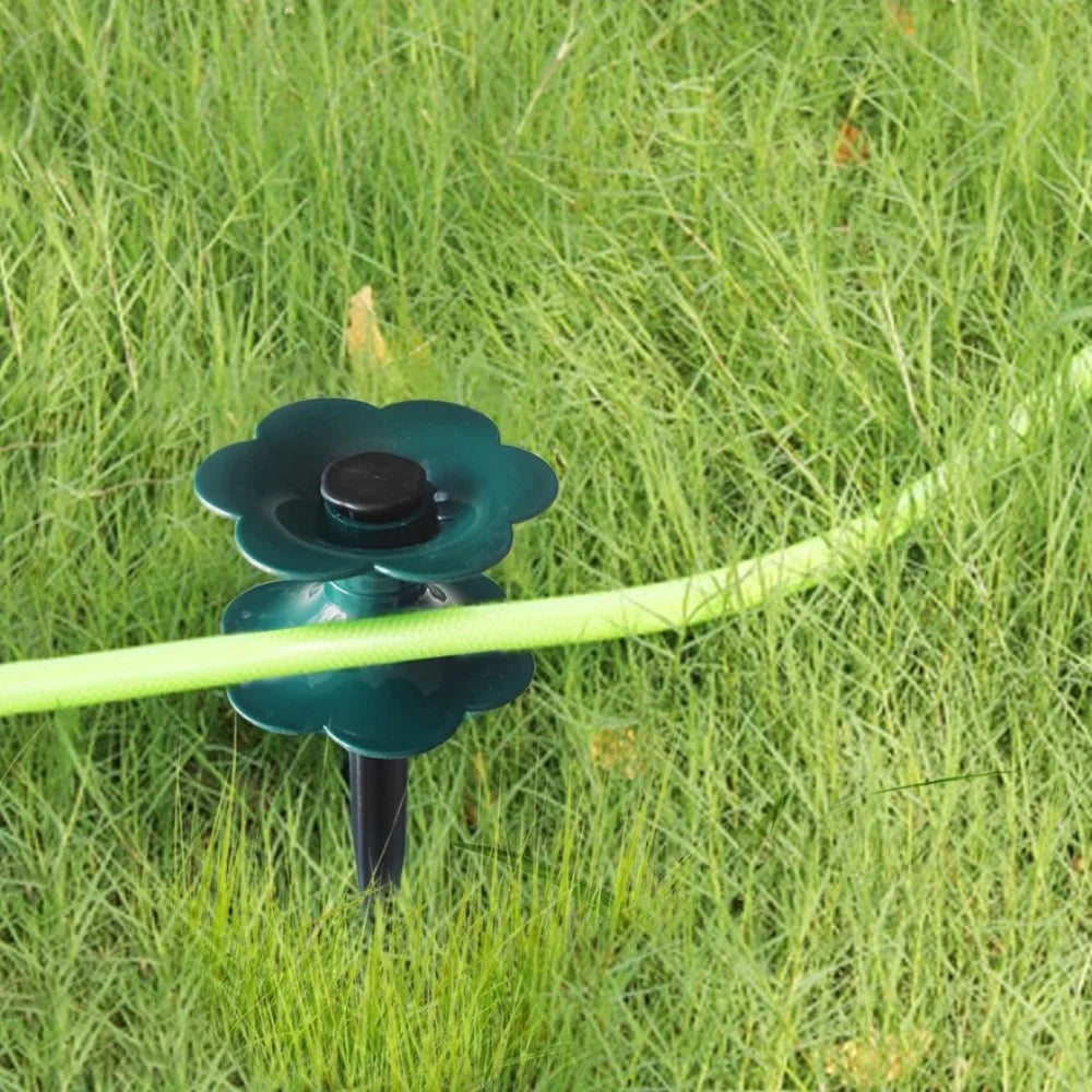 Flower Shaped Garden Hose Guide Labor-Saving Plastic Hose Holder Directional Protection Hose Support Stake Garden Lawn Vue