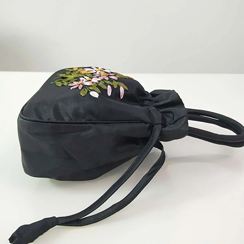 Retro Embroidery Drawstrings Handbags Storage Bags Women Purse