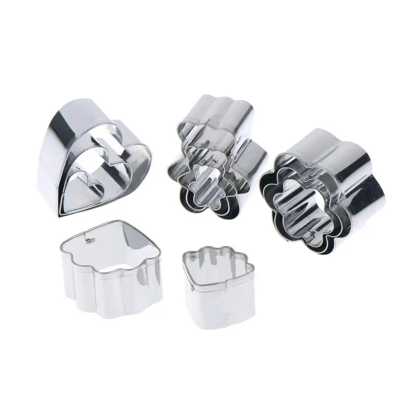 Heart and Flower Cookie Cutters 3 Size Stainless Steel Fondant Molds Set for Cake Decorating Creative Baking Vue