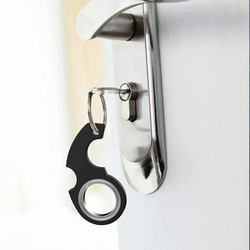 1PCS Hot Sale New Karambit Spinner Finger Swivel Claw Knife Keychain High Quality Metal Grain Texture Fidget Spinner Metal Keych Vue