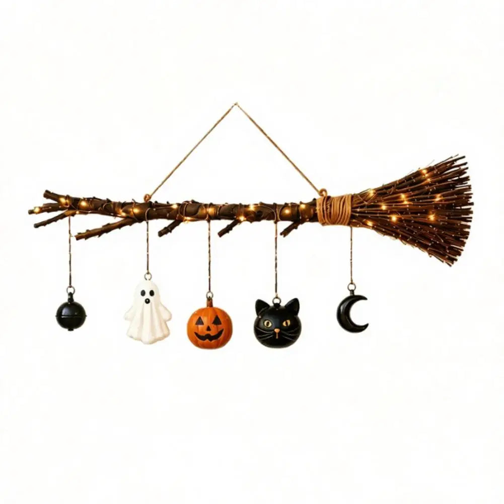 LED Halloween Front Door Decor, Rustic Witch Broom Sign with Pumpkin Ghost Cat Porch Wall Decoration Vue warm