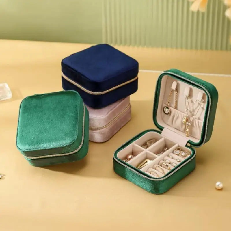 Velvet Jewelry Box For Women Necklace Ring Earrings Organizer Holder Travel Portable Zipper Square Jewelry Storage Case Vue