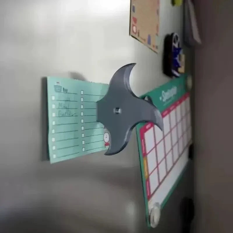 3D Knife & Axe Novelty Fridge Magnets – Fun Kitchen Decor Novelty Fridge Magnet Vue