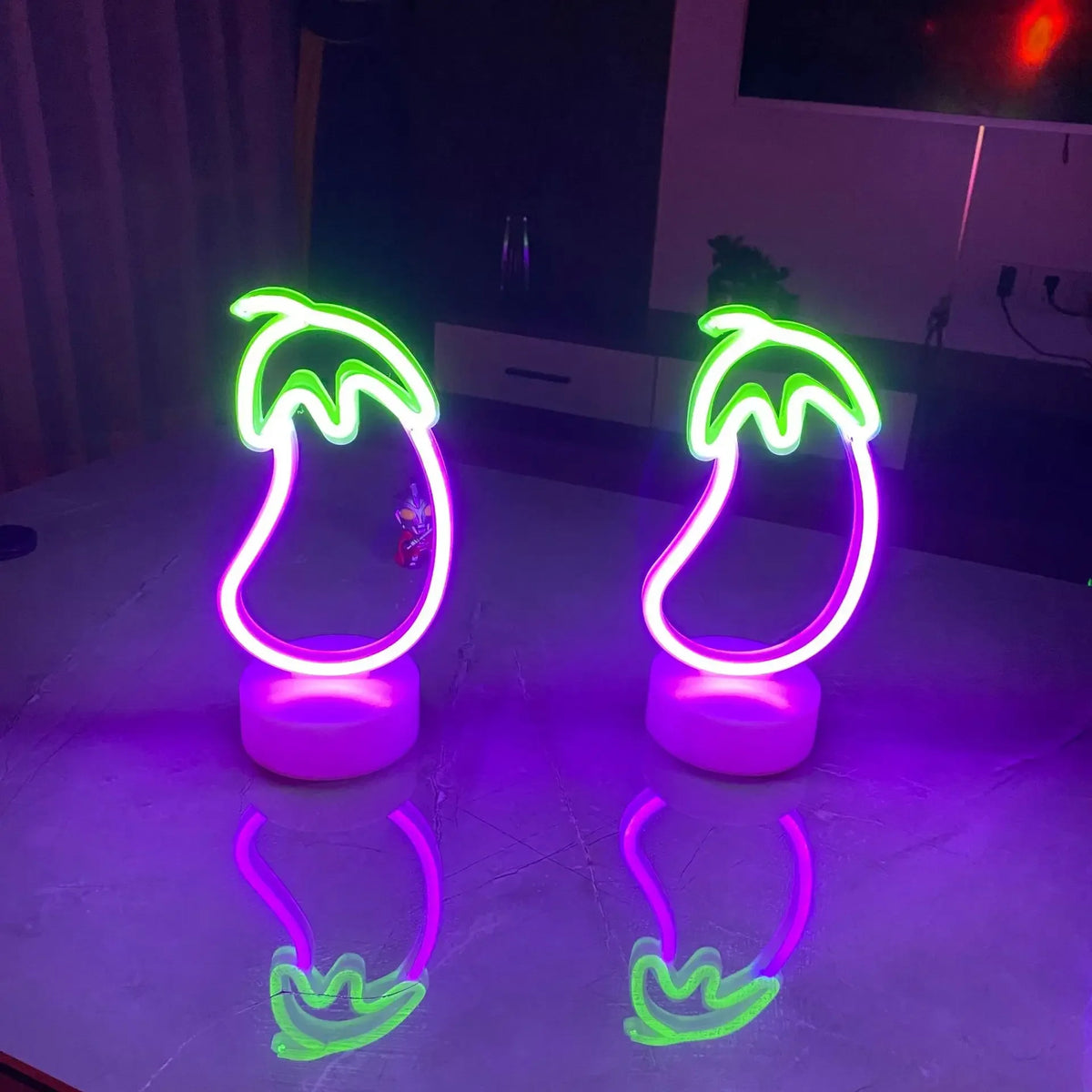 LED Eggplant Flamingo Neon Signs Light Room Wall Decor Acrylic Fruit Night Light for Bedroom Wedding Party Christmas Decorations Vue