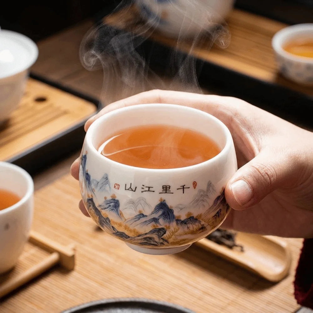 Tradition Landscape Painting Ceramic Teacup 180ml Exquisite Tea Cup Vintage White Porcelain Master Cup Zen Meditation Vue