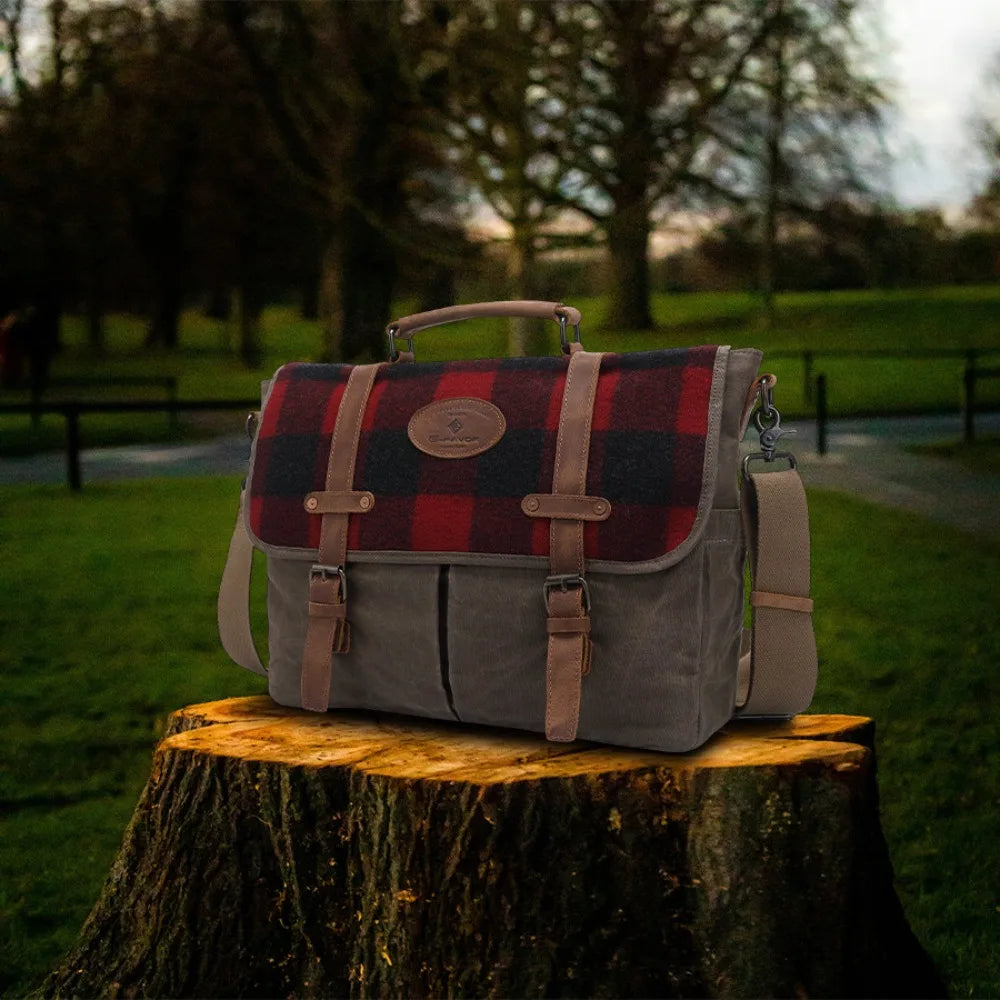 Vintage Oil Wax Canvas Men's Shoulder Boys Messenger Bag Japanese Mailman Bag Men's Commuter British Style First Layer Cowhide Vue