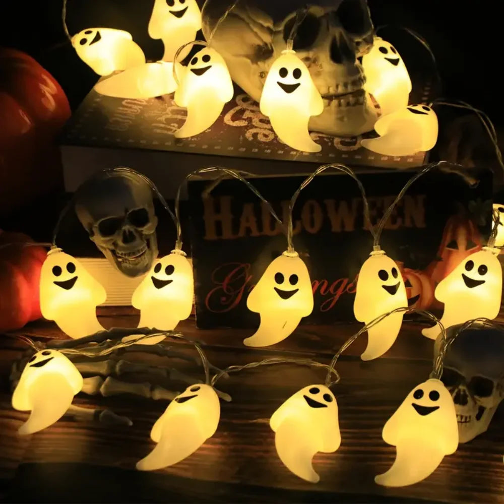 1PC 1.5M10LED/3M20LED Halloween Ghost LED String Lights, Battery Powered for Indoor Party, Home, Bedroom, and Wall Decorations Vue