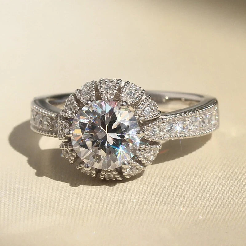 Huitan Cubic Zirconia Wedding Ring for Women | Trendy CZ Band Wedding Band Ring Vue
