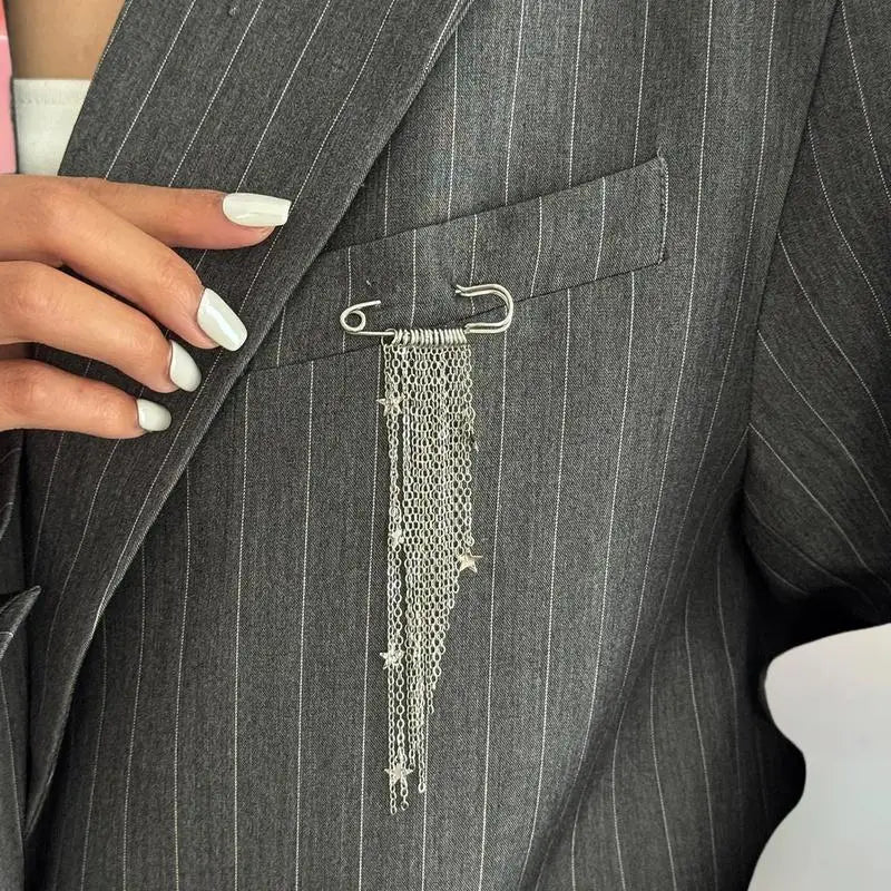 Women Fashion Tassel Brooch Pins Coat Waist Buckle Trouser Leg Decor Button Clasps Jewelry Vue