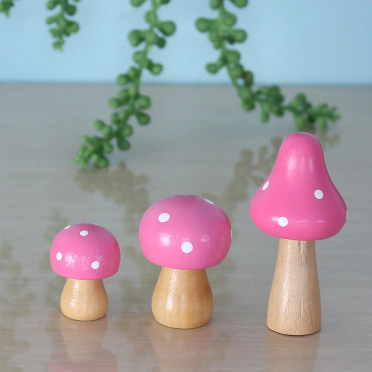 3Pcs Mini Wooden Mushrooms Gadgets Multi Purpose Micro Landscape Decoration Supplies Reusable for Home&Office Decoration Vue