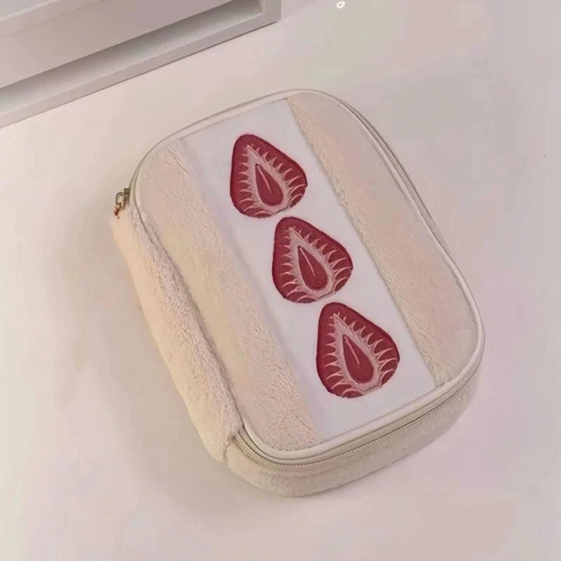 Cute Embroidered Strawberry Pencil Case Portable Stationery Box Large Capacity Multi-functional Makeup Storage Bag Vue